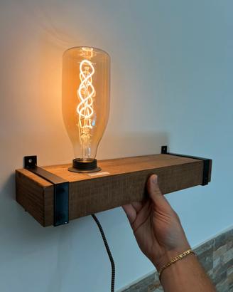 Mensola comodino industrial con lampada design
