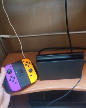 Switch + 3 giochi  + cover +  custodia da viaggio