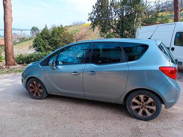 Opel Meriva 5 porte 