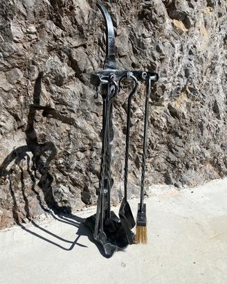 Trespoli accessori camino
