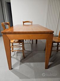 tavolo in legno massello
