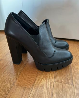 Décolleté nere Zara con piattaforma  nuove