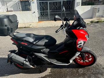 Aprilia SR GT 200 SPORT