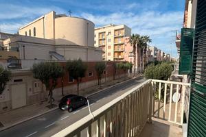 Appartamento con ampio terrazzo