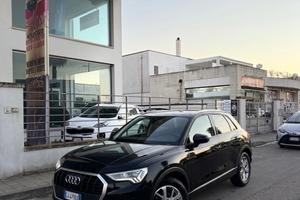 Audi Q3 35 TDI S tronic Business Advanced