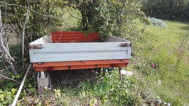 Rimorchio agricolo