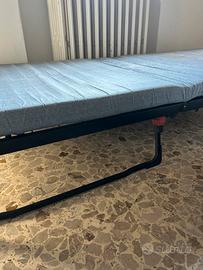 Brandina pieghevole IKEA con materasso