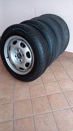 4 pneumatici estivi Michelin 155/70 R13