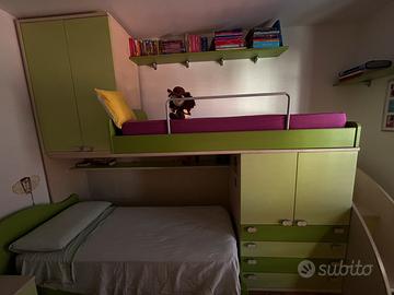 Cameretta completa con letto a castello e armadio