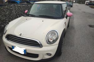 MINI Mini (R56) - 2011