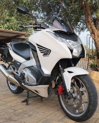 HONDA INTEGRA 700