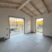 Villetta a schiera con giardino