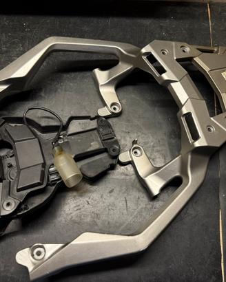 STAFFA BAULETTO HONDA X-ADV FORZA 750