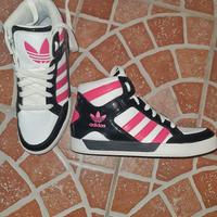 Scarpa Adidas Alta