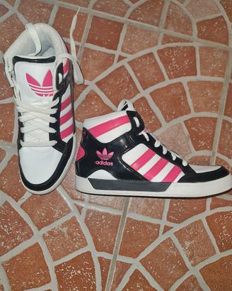Scarpa Adidas Alta