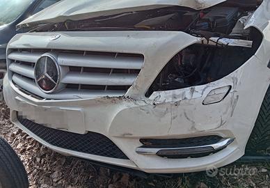 MERCEDES B incidentata 1.8cdi