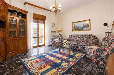 4 LOCALI A LUCERA