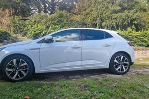 RENAULT MEGANE IV SERIE - ENERGY BOSE - 