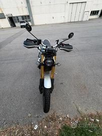 Triumph scrambler 1200xe chrome