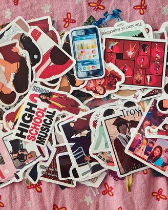 200 mix High School Musical sticker e bollini 