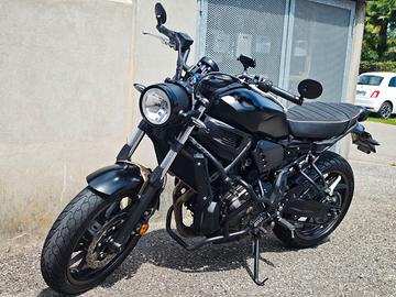 Yamaha XSR 700