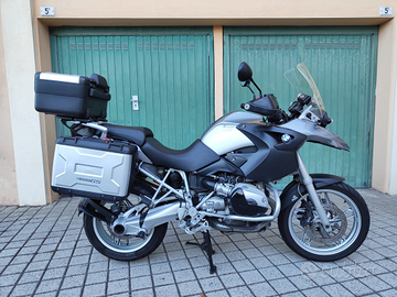 Moto BMW R 1200 GS colore grigio/nero