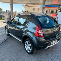 DACIA SANDERO neopatentati GPL STEPWAY