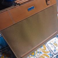 Borsa tracolla Piquadro  Land Nuova con etichetta