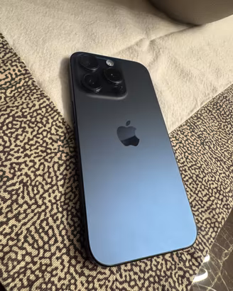 iPhone 15 pro 128 gb