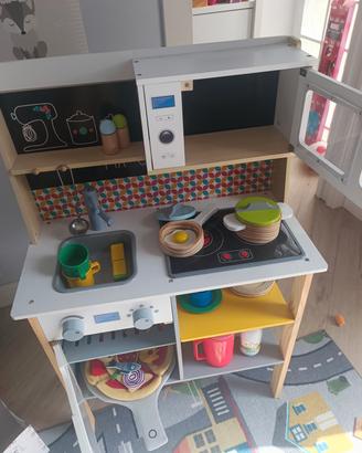cucina legno pentole accessori cibo Montessori 
