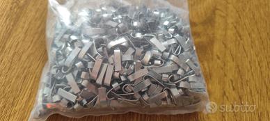 ganci voliere