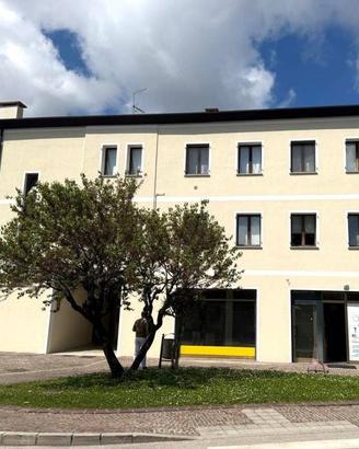 Immobile di 216 m² a Rivignano Teor