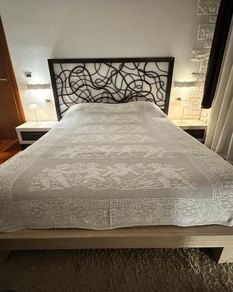 Copriletto a filet di cotone bianco