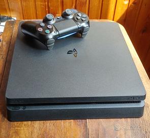 Playstation 4 - PS4