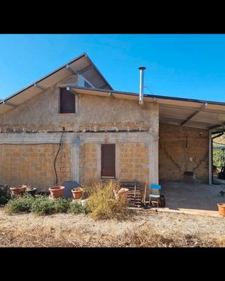 villa con terreno contrada tenalonga 