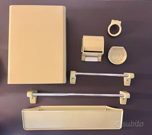 Set accessori bagno vintage anni‘70 Carrara& Matta