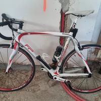 bici da corsa pinarello fp2