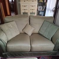 DIVANO 2 POSTI + POUF E 2 POLTRONE .LEGGI.