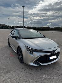 Toyota corolla 2.0 lounge