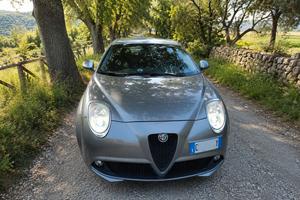 Alfa Romeo MiTo 1.6 JTDm  Distinctive Sport Pack 