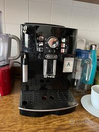 Macchinetta del caffè DELONGHI