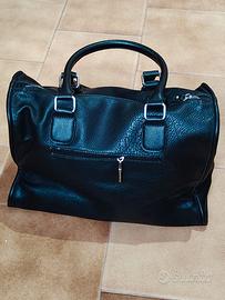 Borsa Nera Capiente e Versatile!