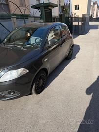 Ypsilon 1.2 69 CV 5P GPL Ecochic Gold