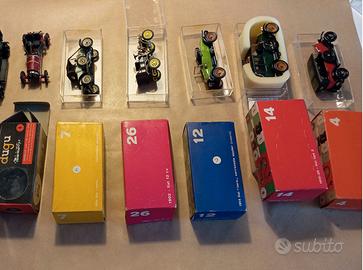 Modellini macchine d'epoca con scatola Rio e Dogu