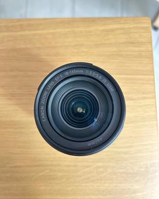 Canon EF-S 18-135mm f/3.5-5.6 IS STM Obiettivo
