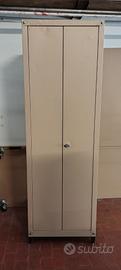 Armadietto metallico 