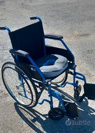 Carrozzina anziani e deambulatore