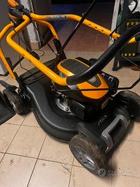 Tagliaerba stiga trazionato