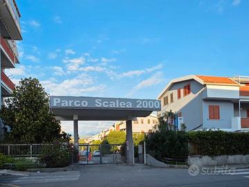 Appartamento 5 posti al mare nel parco scalea 2000