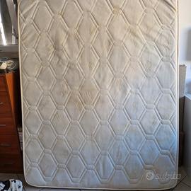 Materasso matrimoniale trapuntato camera da letto